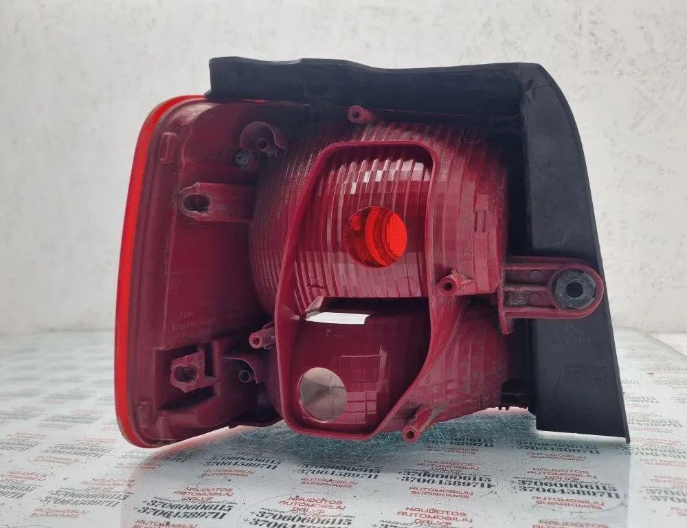 VOLKSWAGEN Touran 1 generation (2003-2015) Фонарь задний правый 1T0945312C 31462435