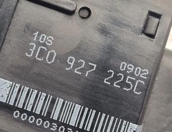 VOLKSWAGEN Passat B6 (2005-2010) Кнопка ручного тормоза 3C0927225C 31463523