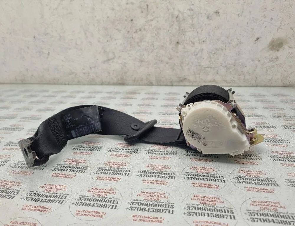 VOLKSWAGEN Passat B7 (2010-2015) Aizmugurējā labā drošības josta 3C9857806J 31470497