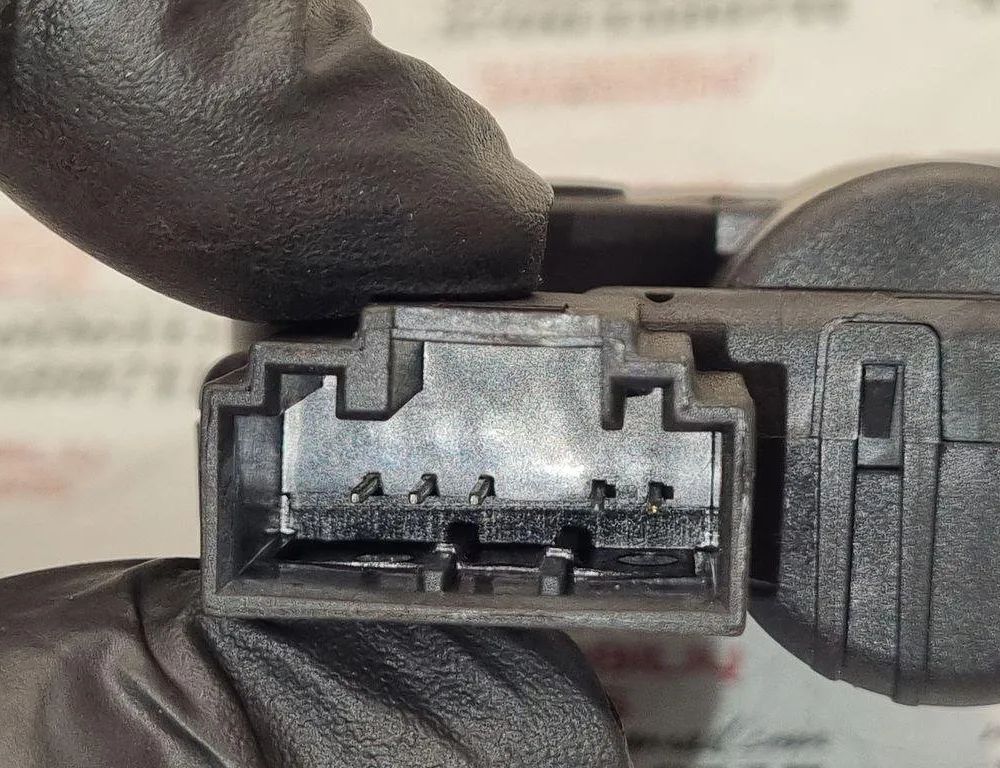 SKODA Octavia 1 generation (1996-2010) Клапаны управления внутренним подогревом 5Q0907511A 31471301