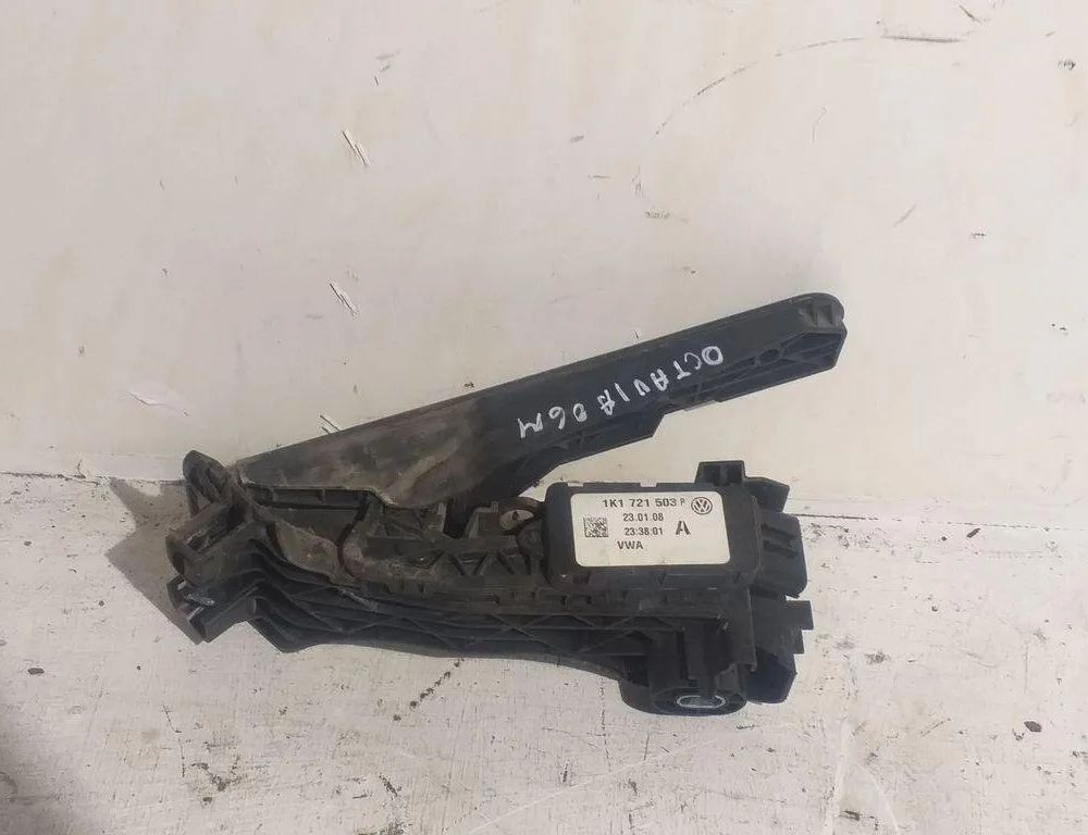 SKODA Octavia 1 generation (1996-2010) Akseleratora / gāzes pedālis 1K1721503 31475346