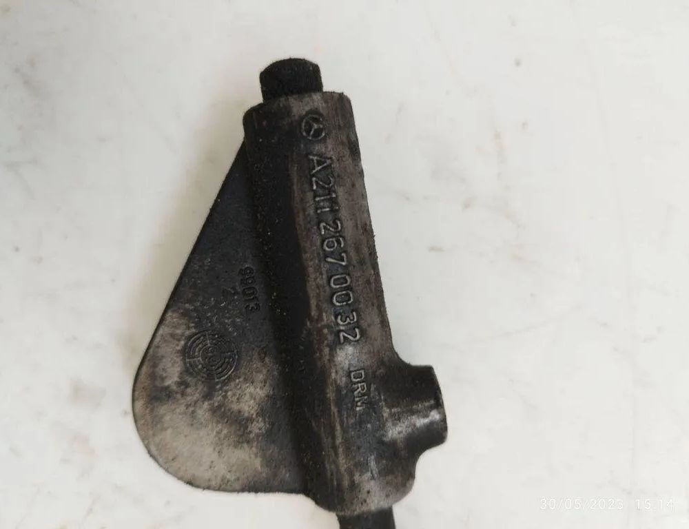 MERCEDES-BENZ C-Class W203/S203/CL203 (2000-2008) Pārnesumkārbas Dakša A2112670032 31905101