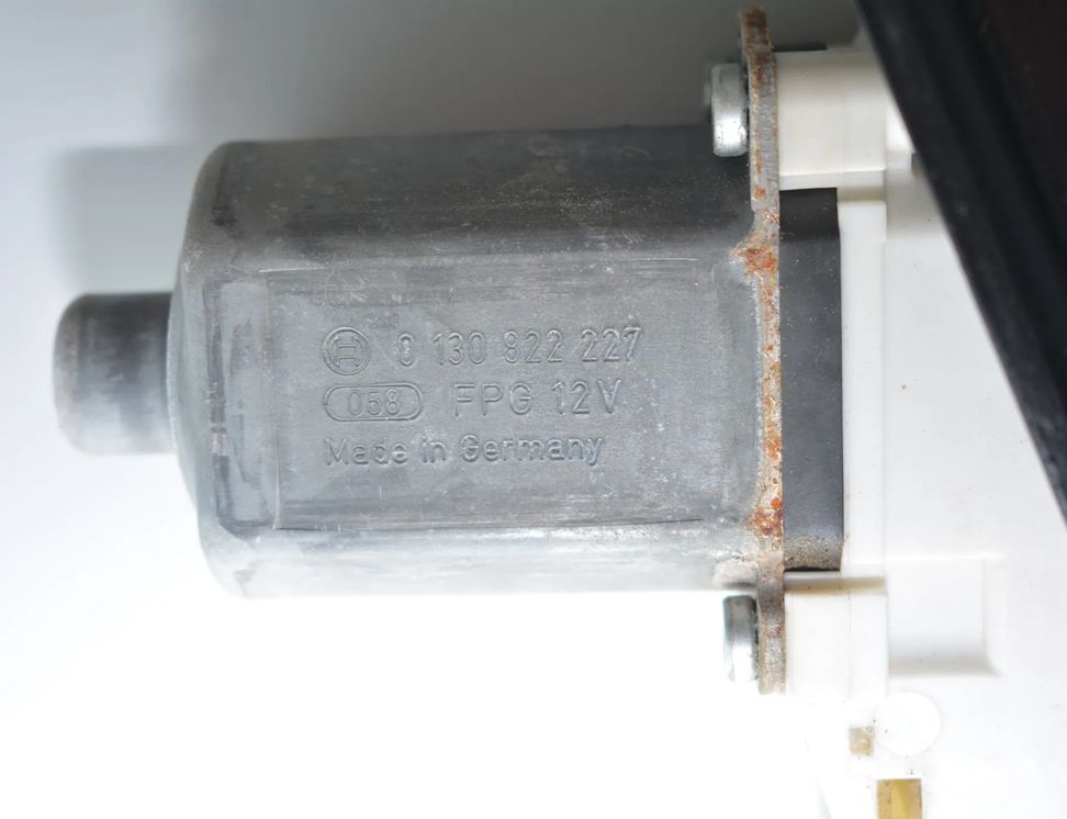 BMW 3 Series E90/E91/E92/E93 (2004-2013) Стеклоподъемник передней правой двери 7140588,6927028,0130822227 10627863