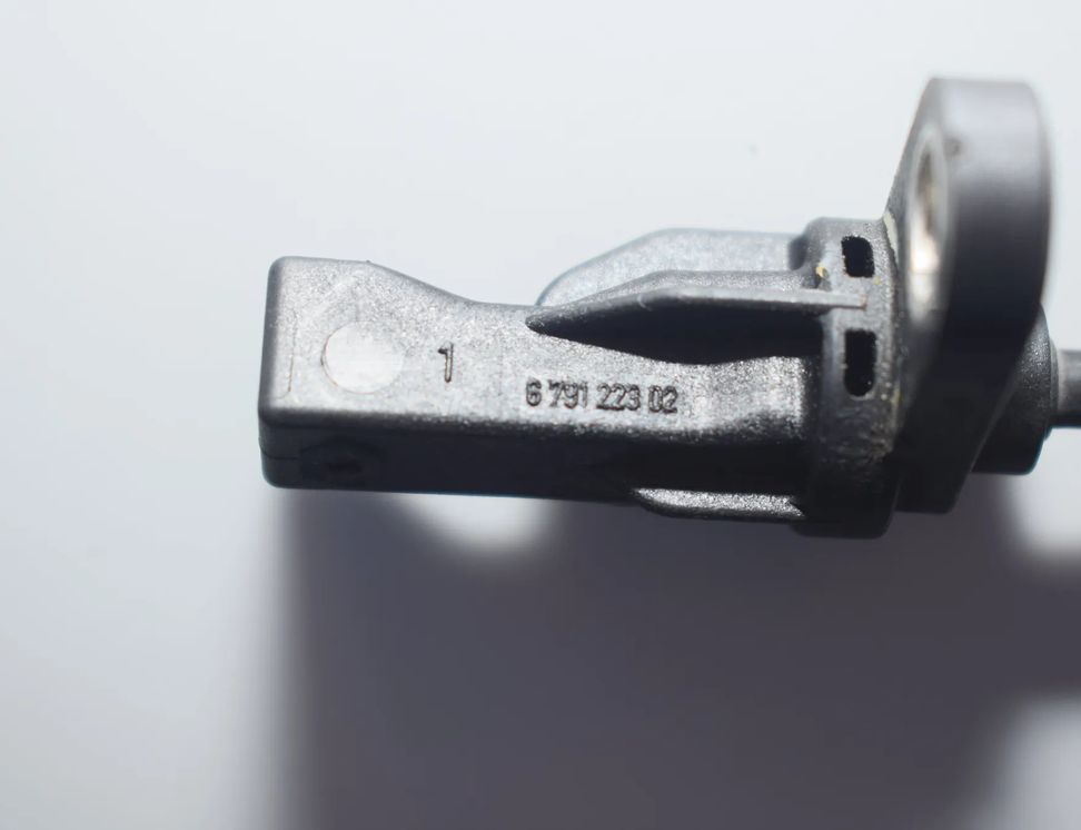 BMW 3 Series F30/F31 (2011-2020) Датчик АБС передний левый 6791223 11227337