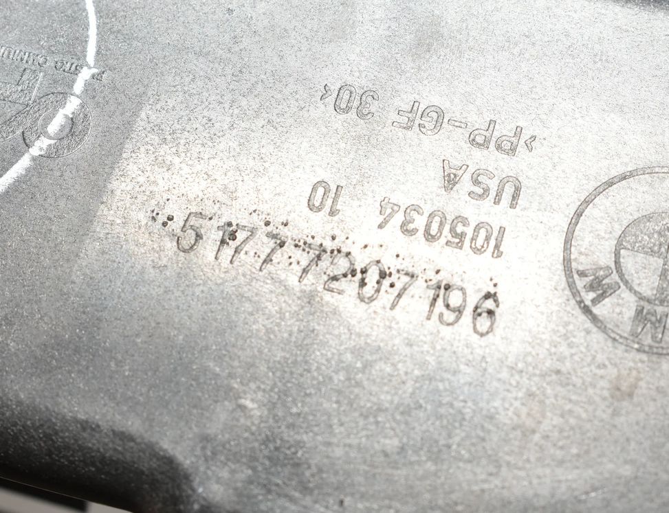 BMW X5 E70 (2006-2013) Кронштейн боковой юбки 51777207196,7207196,51777158422,7158422 15087577