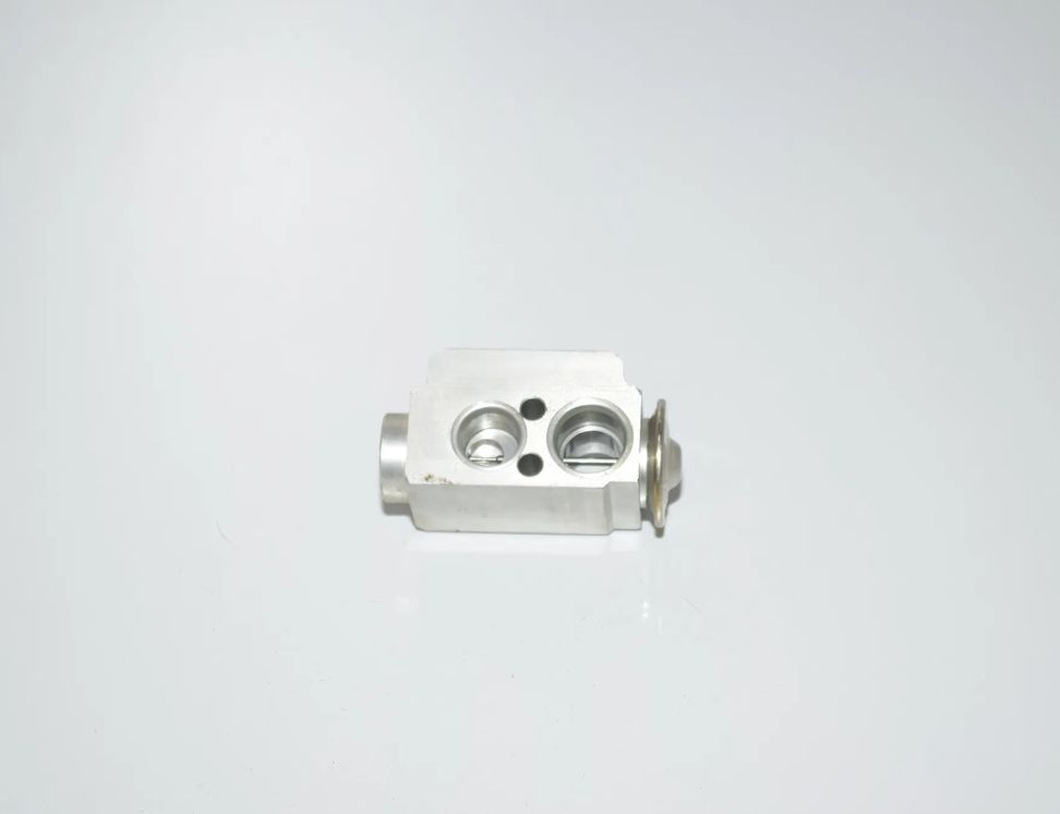 BMW 3 Series E90/E91/E92/E93 (2004-2013) КЛАПАН РАСШИРЕНИЯ КОНДИЦИОНЕРА ВОЗДУХА 9182512,9226078,6981484,6934406,64119226078,64119182512,64116981484,64116934406 16854390