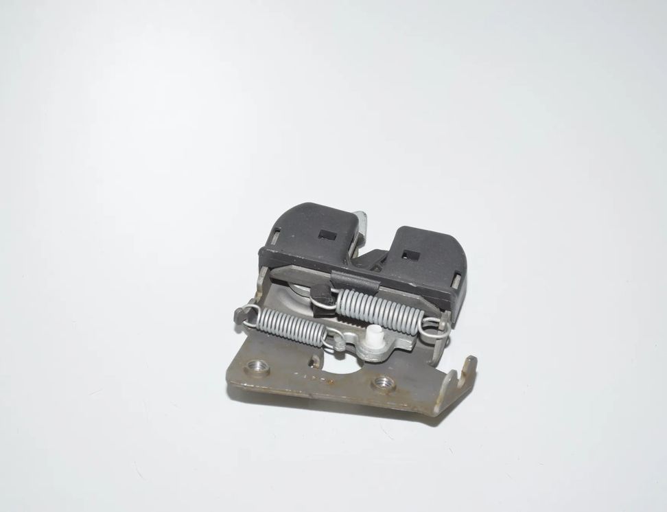 BMW 4 Series F32/F33/F36 (2013-2020) Другие внутренние детали 7112864,52207112864 17097665