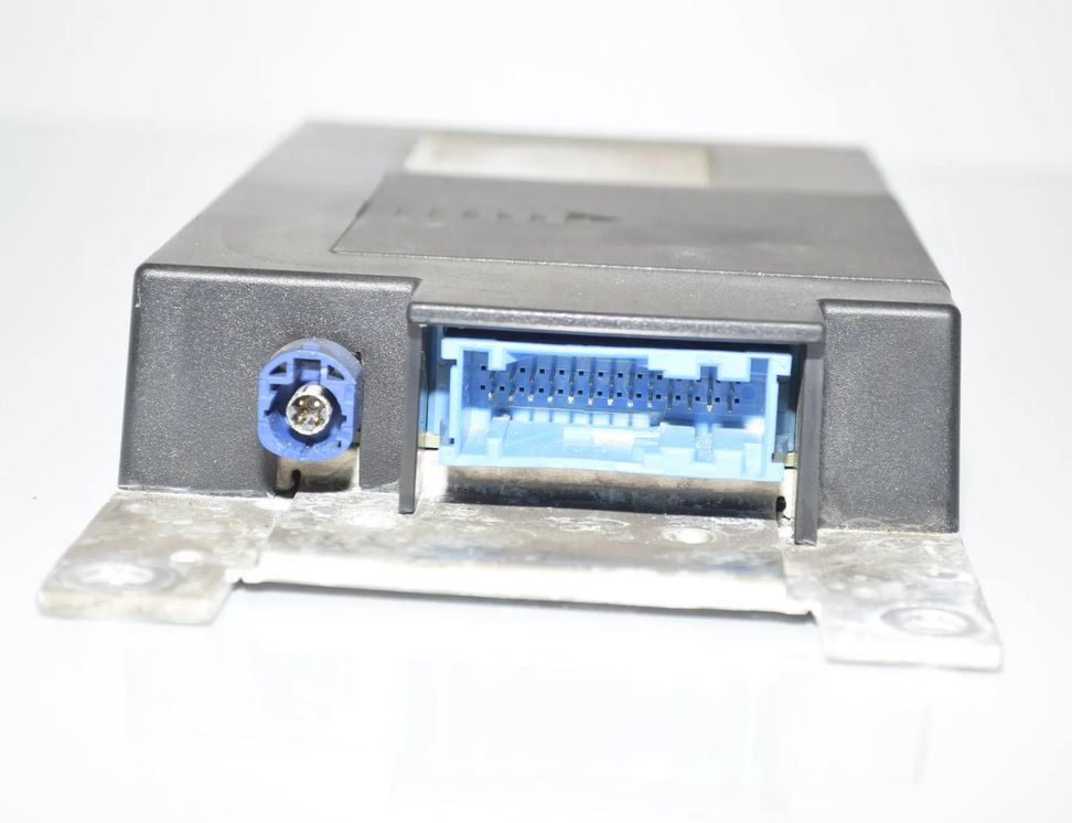 BMW 3 Series F30/F31 (2011-2020) Bluetooth Control Unit 9293242,9289385,9350662,9350661,84109362848,9322940,84109322954,84109306220,84109350662,84109322940,84109289385,9362848,9322954,84109350661,84109318585,9318585,9306220,84109293242,2622610 17216601