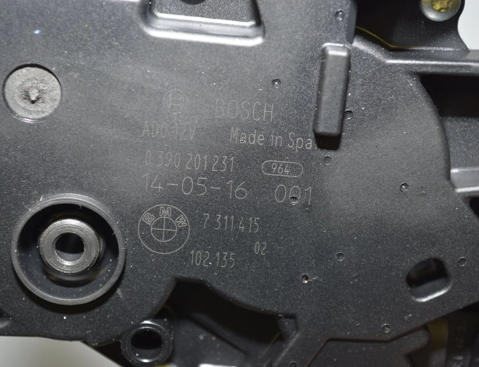 BMW 5 Series F10/F11 (2009-2017) Tailgate Window Wiper Motor 0390201231,7311415,67637311415,67637213233,7213233 17228392