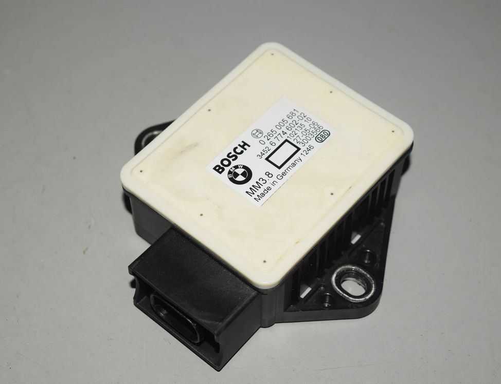 BMW 5 Series E60/E61 (2003-2010) Acceleration Sensor 6774602 1847490