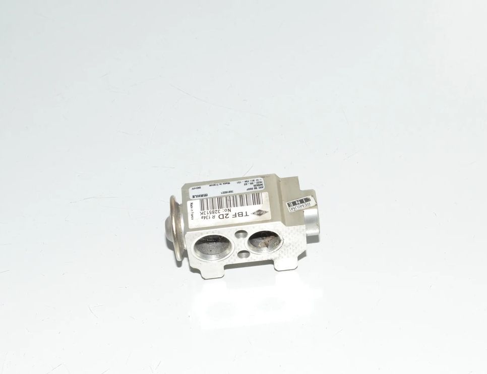 BMW 3 Series E90/E91/E92/E93 (2004-2013) Air conditioner expansion valve 328513K,9226078,64119226078,9182512,64119182512,6981484,64116981484,6934406,64116934406 20403747
