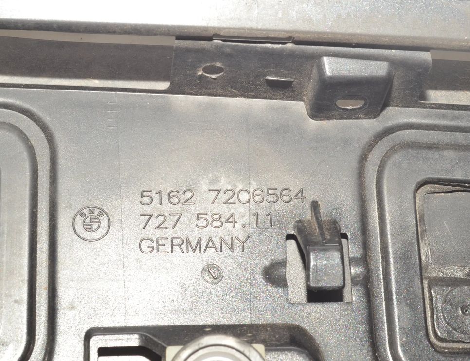 BMW 5 Series F10/F11 (2009-2017) Спойлер 7321102,7207511,51627207511,7206564 21743897