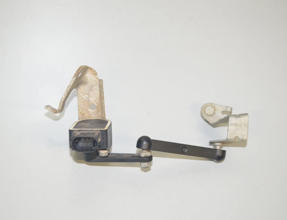BMW i3 I01 (2013-2024) Rear Left Height Level Sensor 6855668,37146855668,6870000,37146870000,37146860843,6860843,37146784072,6784072,37146788571,6788571,37146788569,6788569 23016191