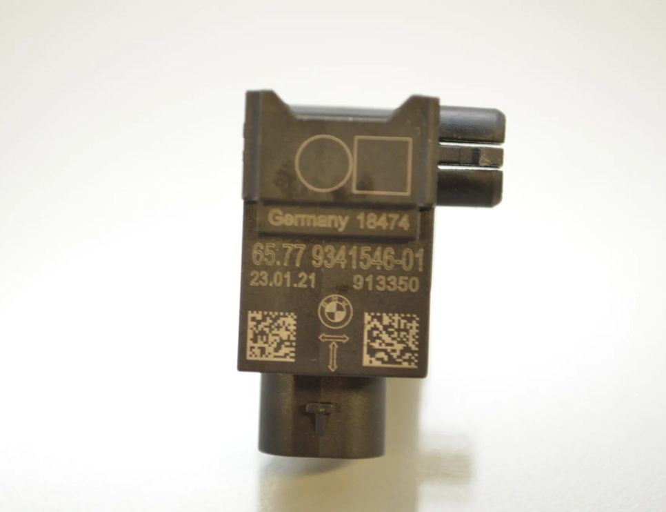 BMW 3 Series G20/G21/G28 (2018-2024) Left Side Impact Sensor 9341546,65779341546 23534893