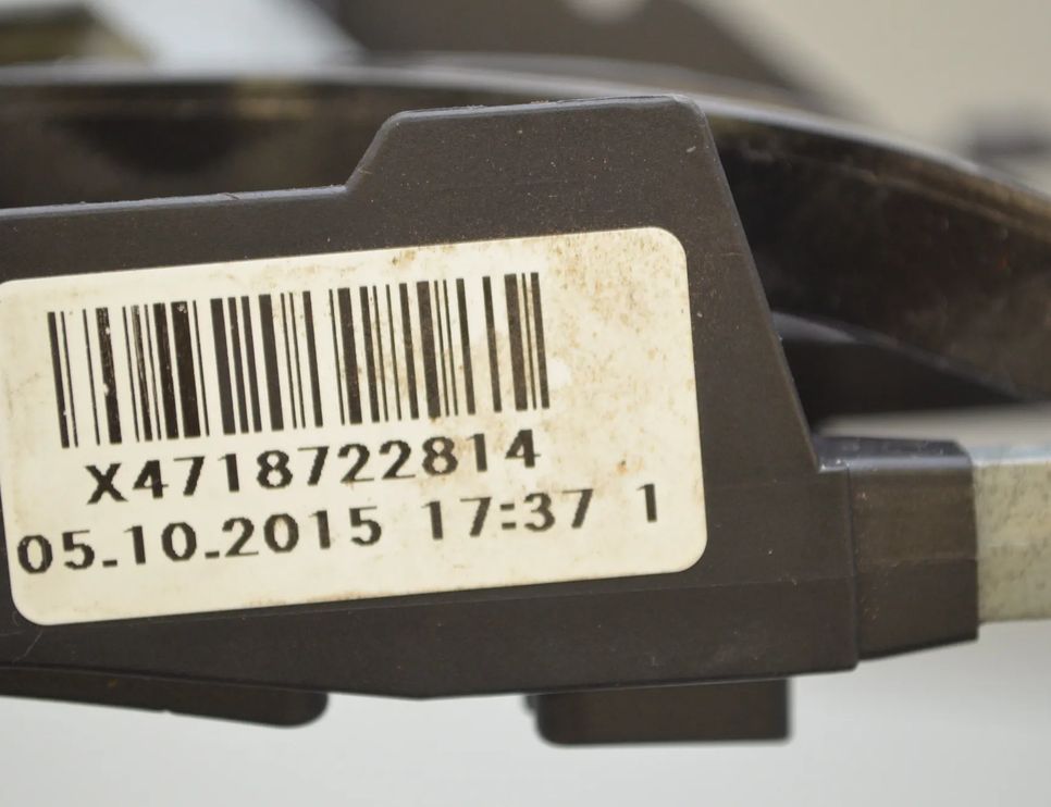 BMW 5 Series F10/F11 (2009-2017) Priekšējo labo durvju iekšējā roktura rāmis/kronšteins 7187228,51217187228,51217300328,7300328,51212219942,2219942,8722814 24599725