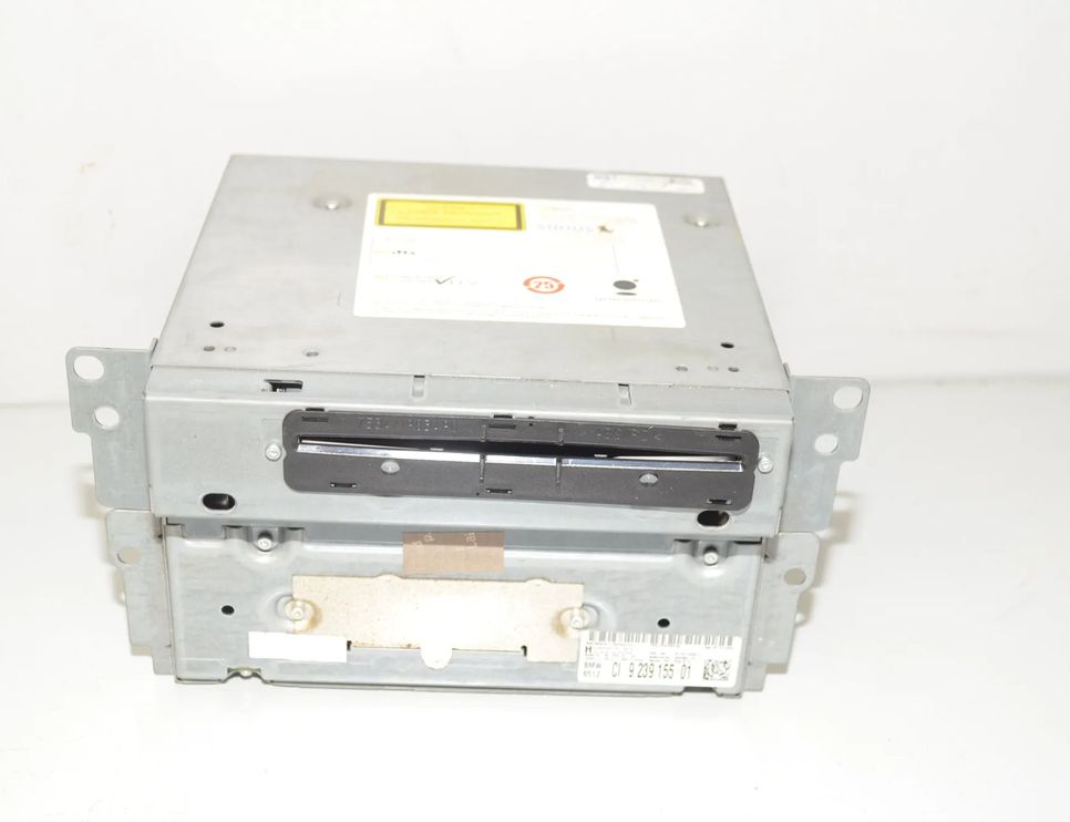 BMW 5 Series F10/F11 (2009-2017) Навигационная система 9212455,7248923,9243897,9239155,65829212455,65829200321,9200321,65829206448,9206448,65509243897,65509241826,9241826,65509266385,9266385,65129239155,65129257008,9257008,65129237173,9237173,65129228914,9228914,65129223394,9223394 25319411