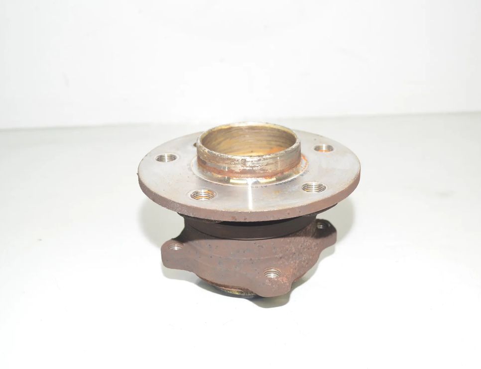 BMW X1 F48/F49 (2015-2023) Подшипник ступицы задний левый 6851589,33416851589 28360107