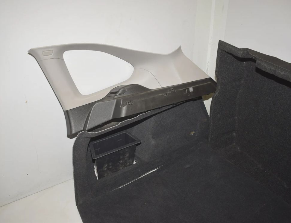 BMW X1 F48/F49 (2015-2023) Trunk Trim Kit 7332819,7332820,7331419,7425348,7478507,7425349,7425352,7425347,51477425347,51477425348,51477425352,51477331419,7382851,51437382851,7382852,51437382852 29482850