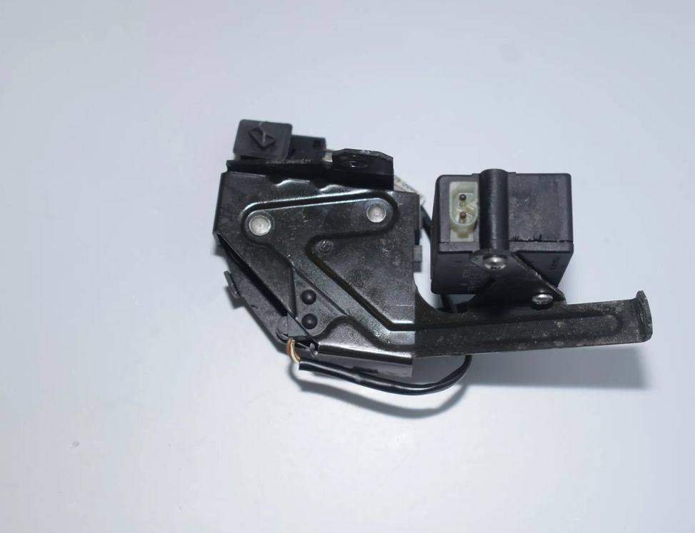 BMW 5 Series E39 (1995-2004) Tailgate Boot Lock 8384069,8381137,8238469 3041439