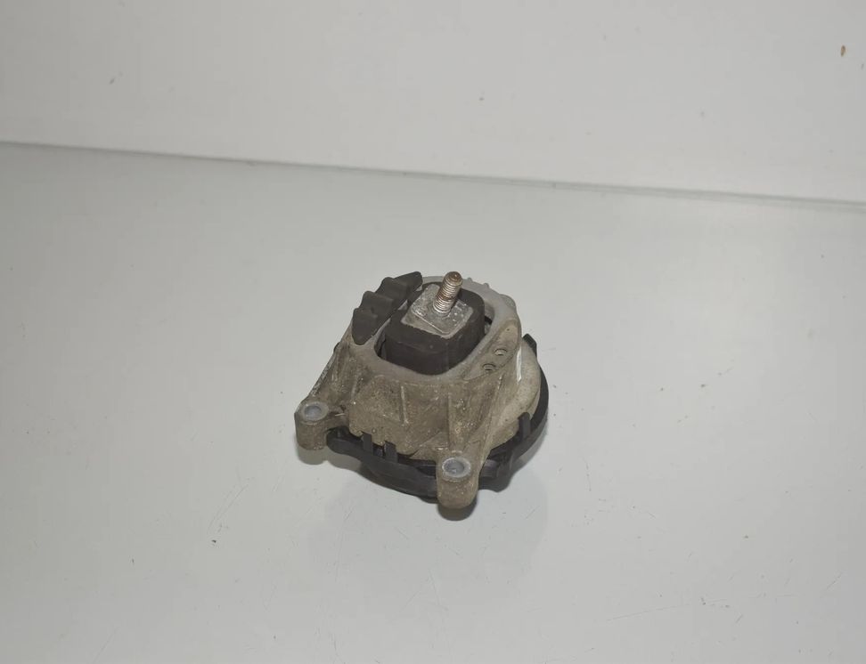 BMW X3 F25 (2010-2017) Left Side Engine Mount 4076171,22114076171,6785709,22116785709,6850481,22116850481 30698789