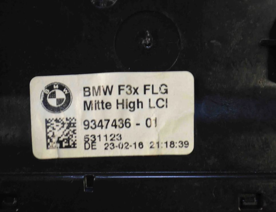 BMW 3 Series F30/F31 (2011-2020) Вентиляционные отверстия в приборной панели 9346225,9333675,9347436,9218549,64229346225,64229333675,64229347436,64229218549 32551596