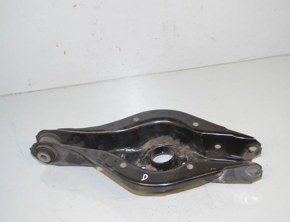 BMW 3 Series G20/G21/G28 (2018-2024) Aizmugurējā labā svira/ričags 6886448,33326886448 33048883