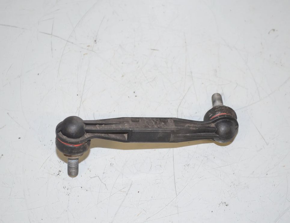 BMW 3 Series G20/G21/G28 (2018-2024) Задний левый стабилизатор 6785607,33506785607 33049138