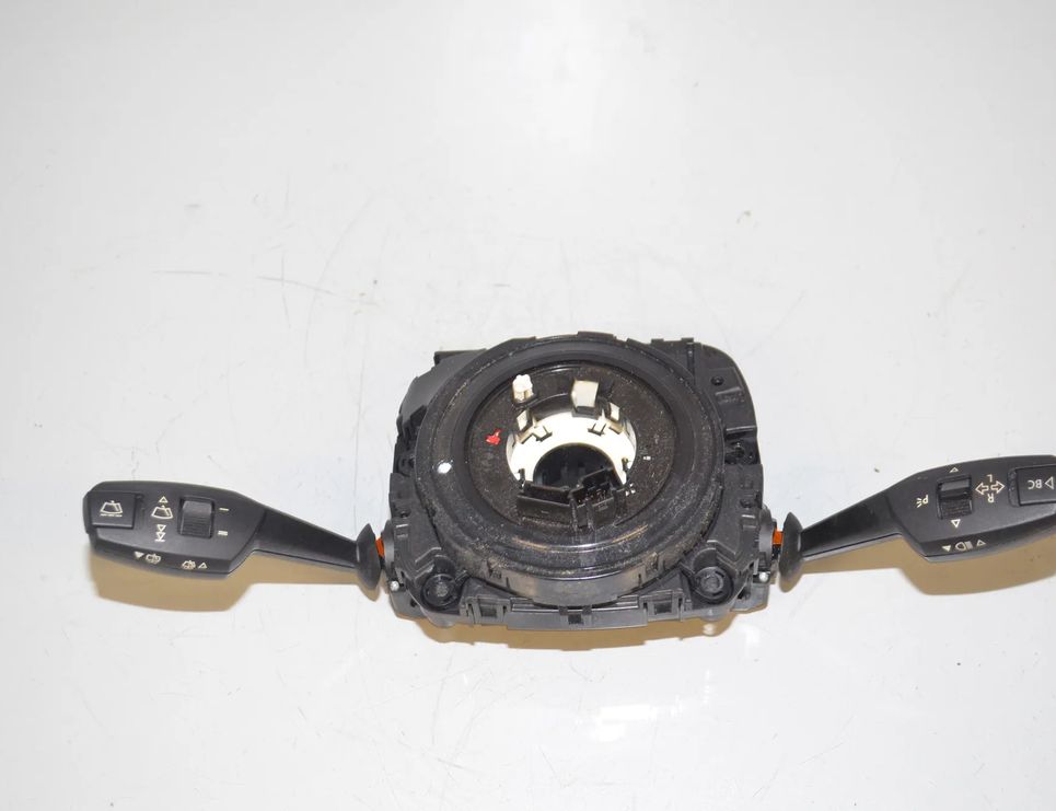 BMW X1 E84 (2009-2015) Подрулевой переключатель 9123030,61319164416,9164416,61319138203,9138203,61319122371,9122371,61319123034,9123034,61319110889,9110889,61319121747,9121747,61316989582,6989582,61316965294,6965294,61316962678,6962678 33050008