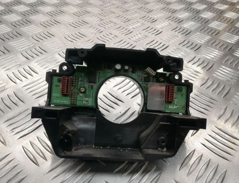 VOLVO V70 2 generation (2000-2008) Steering Wheel Position Sensor 8666597 31429688
