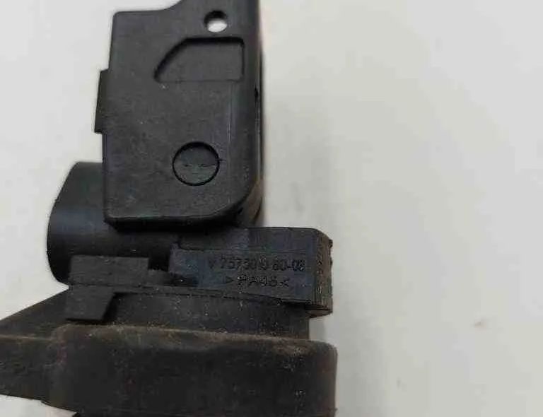 MINI Cooper R56 (2006-2015) Провод высокого напряжения зажигания (провод свечи) V757501080 32606753