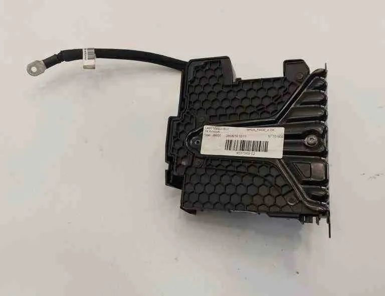 PEUGEOT 308 T9 (2013-2021) Блок предохранителей 9822465180 32610991