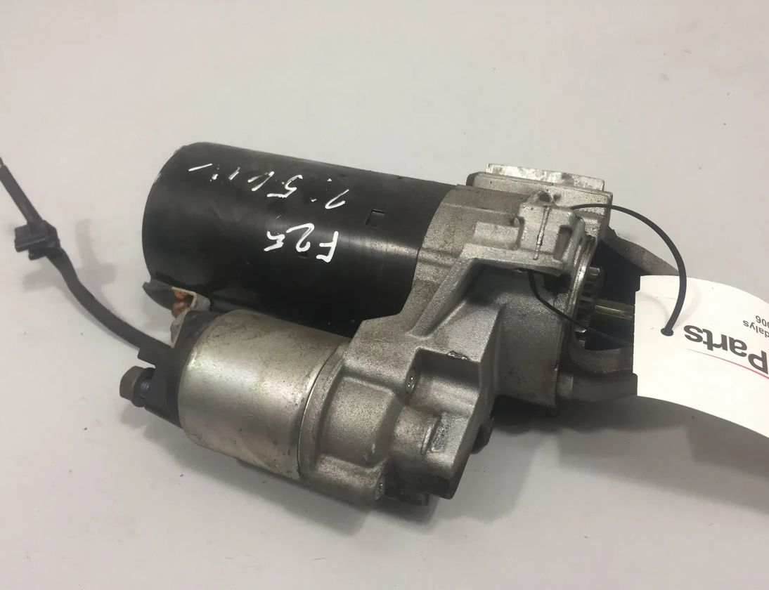 BMW 3 Series F30/F31 (2011-2020) Starter Motor 8570383 10649553