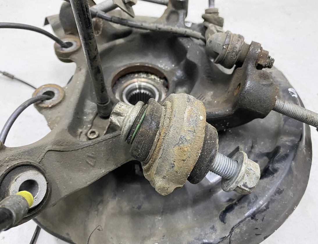 BMW 3 Series F30/F31 (2011-2020) Rear Right Wheel Hub 6792524 10694896