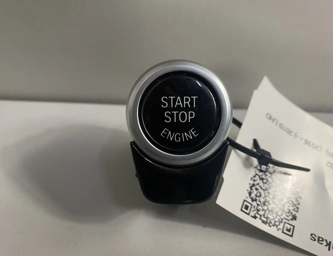 BMW 5 Series G30/G31 (2016-2023) Ignition Button 7948012 11693943