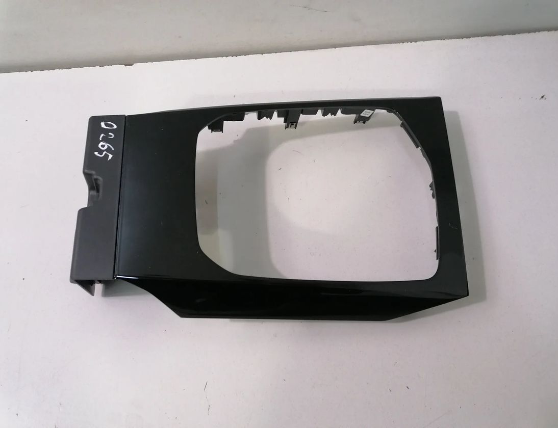 BMW 3 Series G20/G21/G28 (2018-2024) Center Console Trim 6807239 14614191