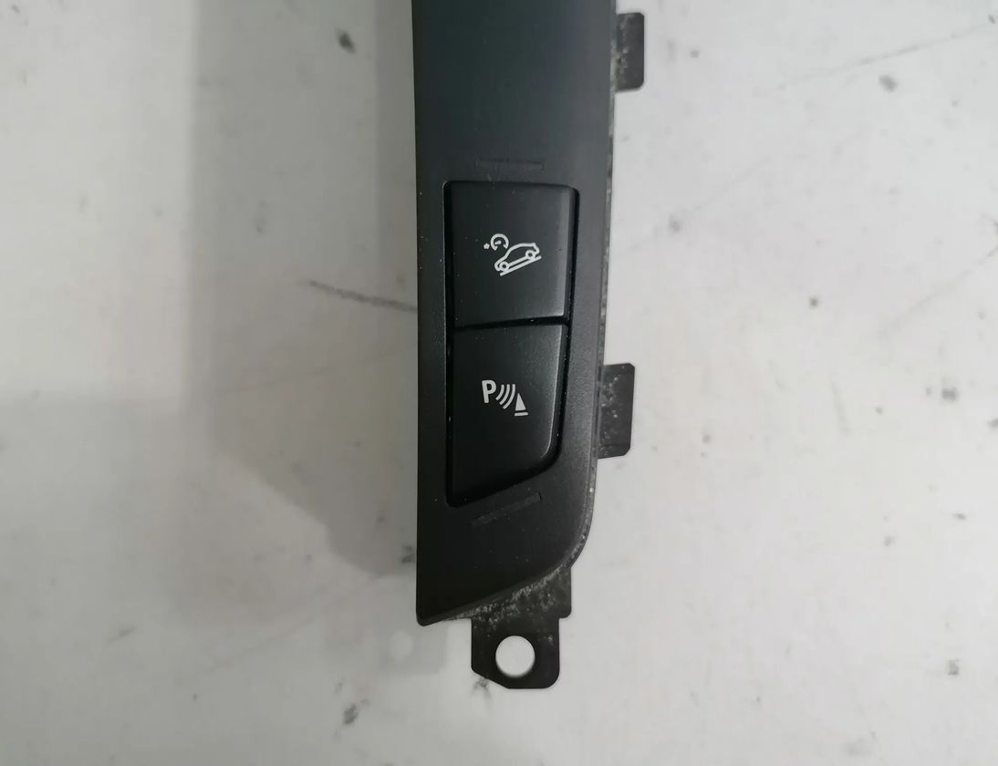BMW X3 F25 (2010-2017) Переключатель кнопок 9240293 18102464