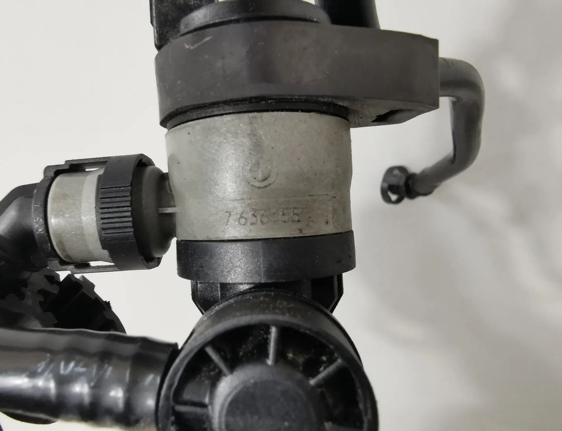 BMW 3 Series F30/F31 (2011-2020) Vacuum Valve 7636155 21462070