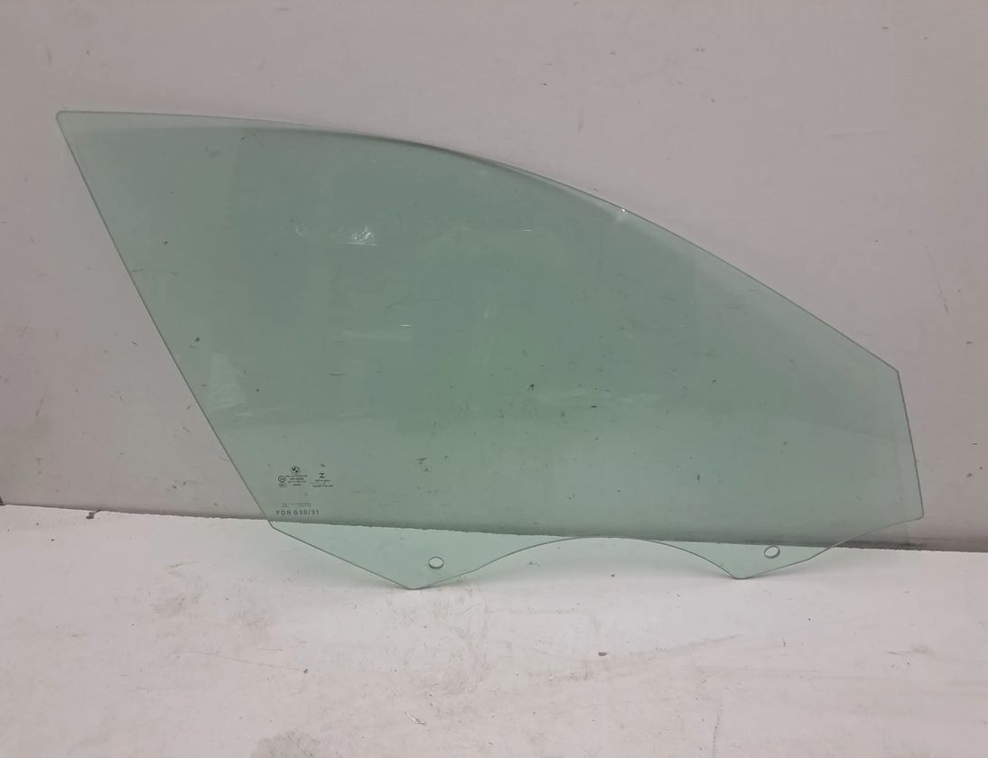 BMW 5 Series G30/G31 (2016-2023) Стекло передней правой двери 7339456 22763282