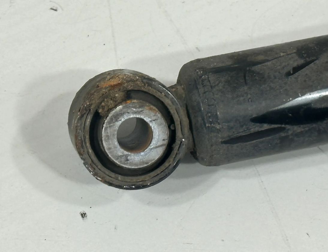 BMW 1 Series F40 (2019-2024) Амортизатор задний правый 6877077 25833042