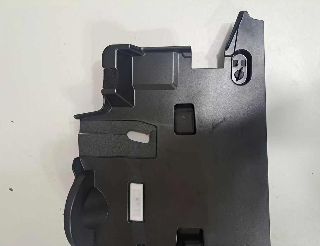 BMW X7 G07 (2018-2024) Paneļa apakšējā apdare 9399369,9151127,9458174 26084397