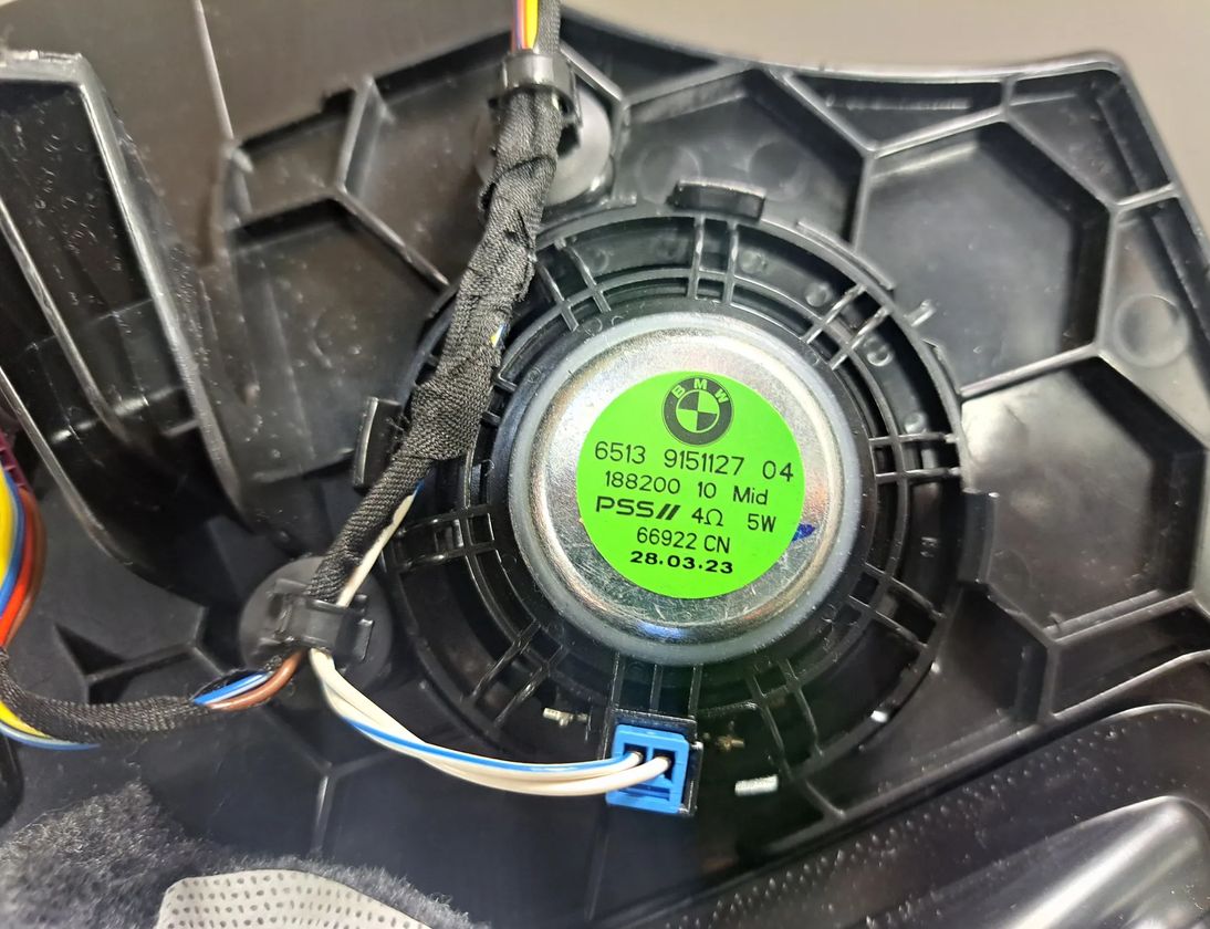 BMW X7 G07 (2018-2024) Paneļa apakšējā apdare 9399369,9151127,9458174 26084397