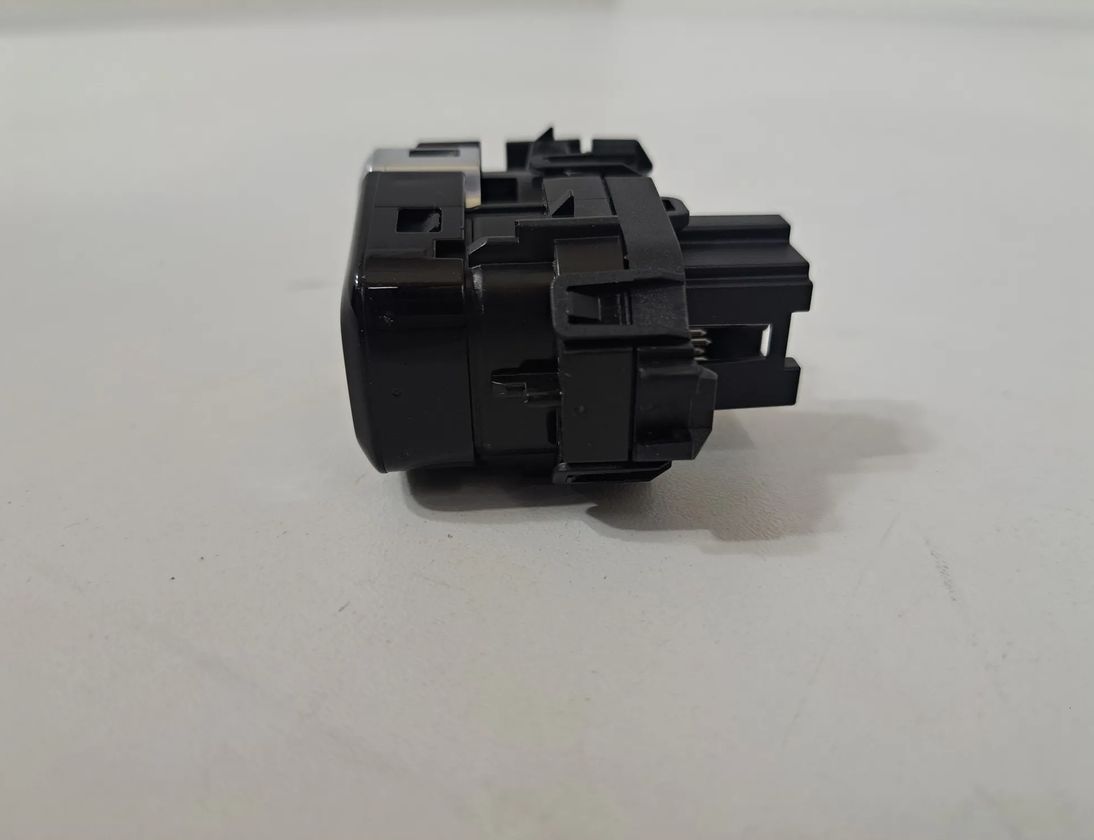 BMW 5 Series G30/G31 (2016-2023) Кнопка зажигания 6835087 27508393