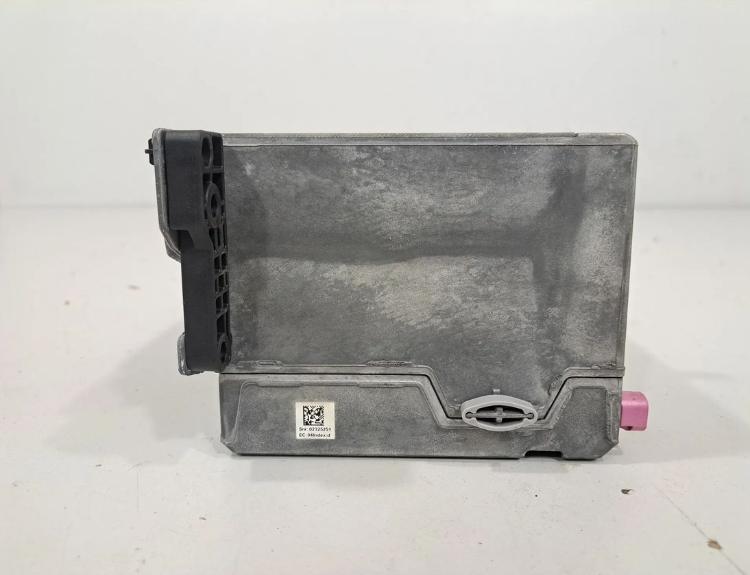 BMW 6 Series F06/F12/F13 (2010-2018) Навигационная система 9327318,9284976,9286707,6826790,6826772,6832270,6819950,9389856,9387565,9383069,9365764,9351679,9347822,9356496 30379410