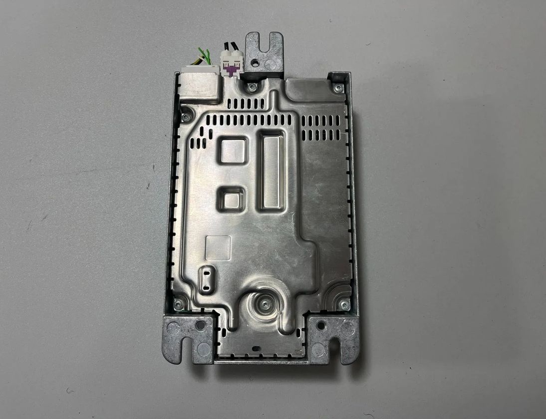 BMW X5 G05/G18 (2018-2024) Усилитель звука 5A9BF92,5B44D34,5A923D0,5A86481,5A80721,5A7DD92,5A78618,5A758D1 30719302