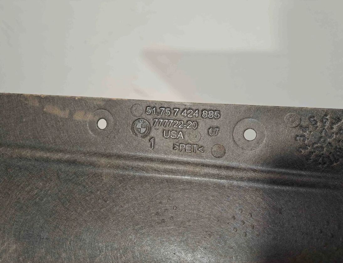 BMW X6 G06 (2019-2024) Aizmugurējais vidējais apakšējais aizsargs 7424885 32410851