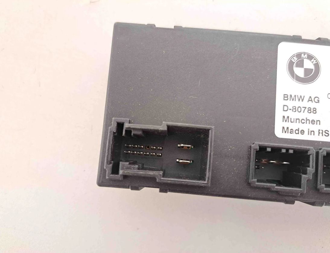 BMW X6 G06 (2019-2024) Aizmugurējā vāka / bagāžnieka vadības bloks 5A74B11,5B529E5,5A92319,5A53D08 32597079