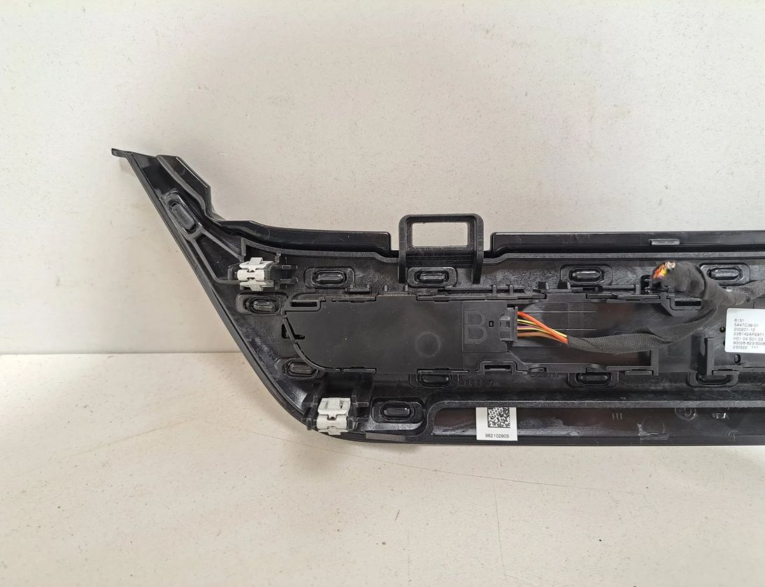 BMW X4 G02 (2018-2024) Music Player Buttons 5A47C39,9621029,9626440,7949335 32805893