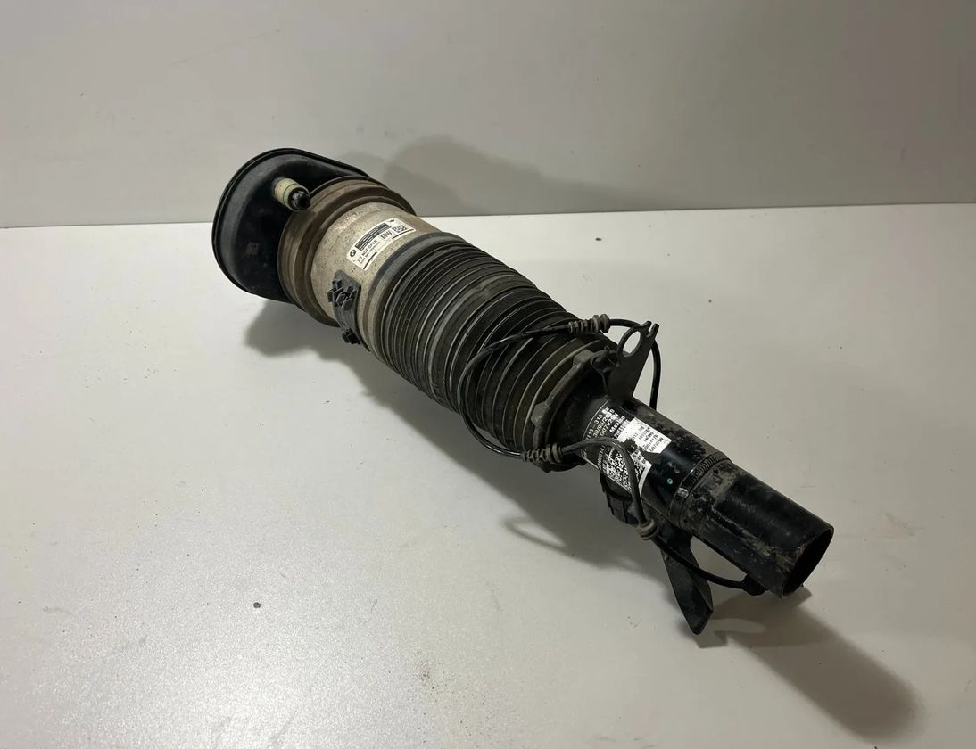 BMW X7 G07 (2018-2024) Priekšējais labais gaisa amortizators 6869036,5B69E20 33025003