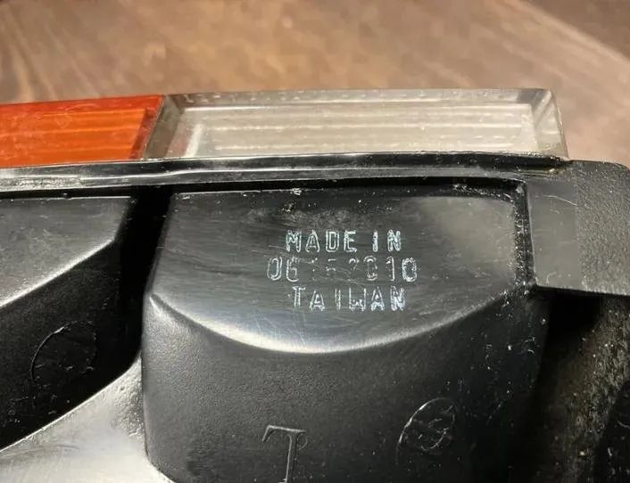 VOLKSWAGEN Transporter T4 (1990-2003) Фонарь задний левый 70194511,701945257 27335320