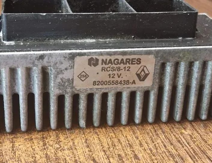 RENAULT Master 3 generation (2010-2023) Aizdedzes sveces 8200558438 27335440